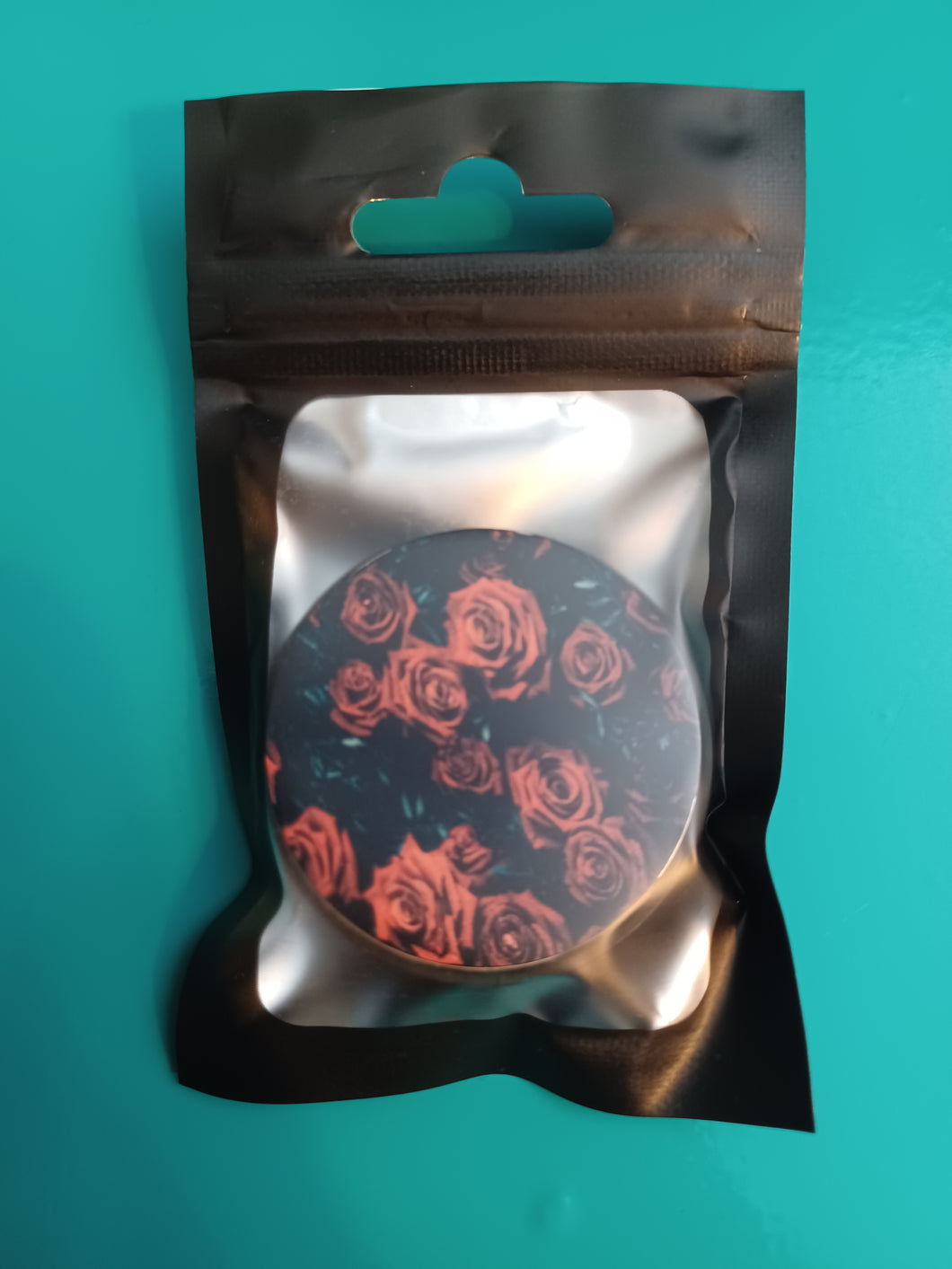 Black with Red Roses Phone Pop